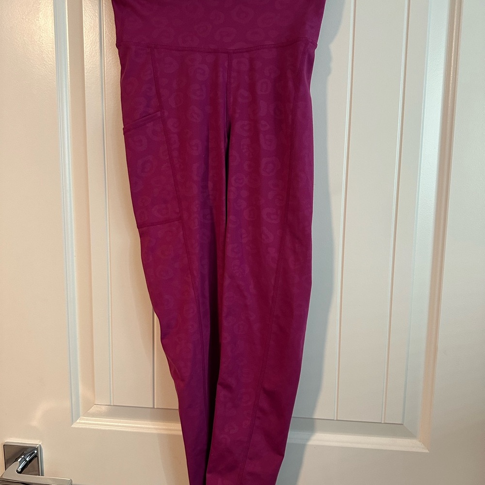Lilly Pulitzer Women's Magenta Pants with light Leopard Print